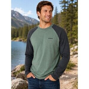 Patagonia P-6 Logo Long Sleeve Shirt Green Gray Crew Neck Men's Large